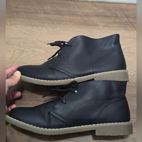 The Children's Place Black Dress Shoes - Picture 8 of 10